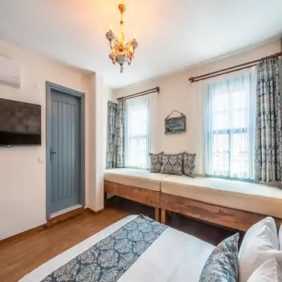 Rebetiko Otel
