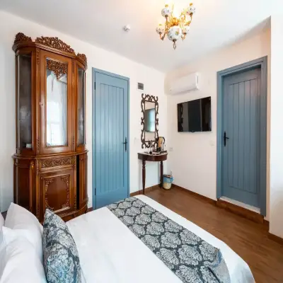 Rebetiko Otel