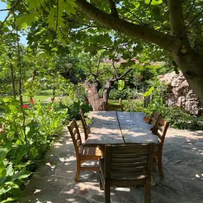 Piramit Otel