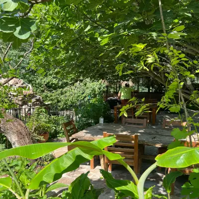 Piramit Otel