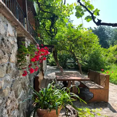Piramit Otel