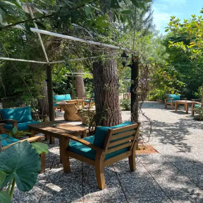 Piramit Otel
