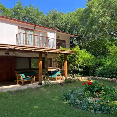 Piramit Otel