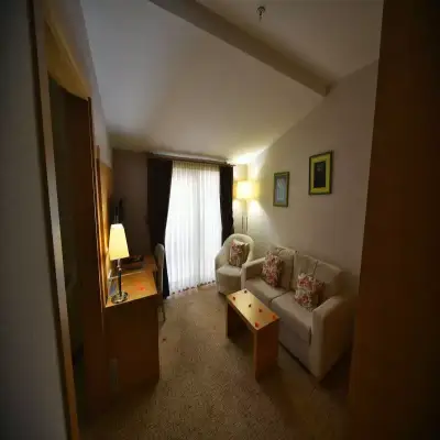 Şiir Otel