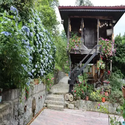 Şatıroğlu Konağı