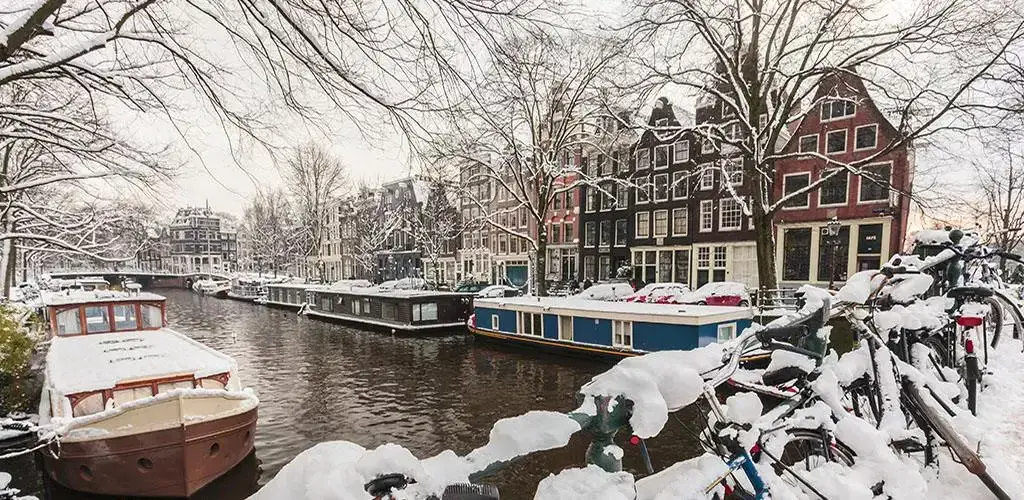 Amsterdam Kışın Gidilir mi? 9 Nedenle Büyüleyici Bir Kış Tatili