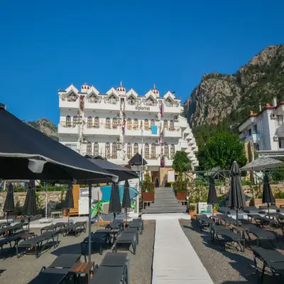 Diplomat Hotel