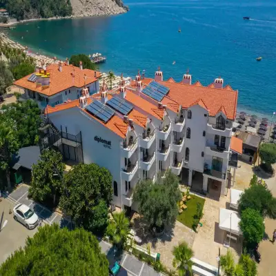 Diplomat Hotel