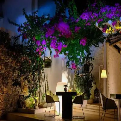 Ostraco Suites Hotel