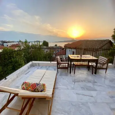 Rebetiko Otel