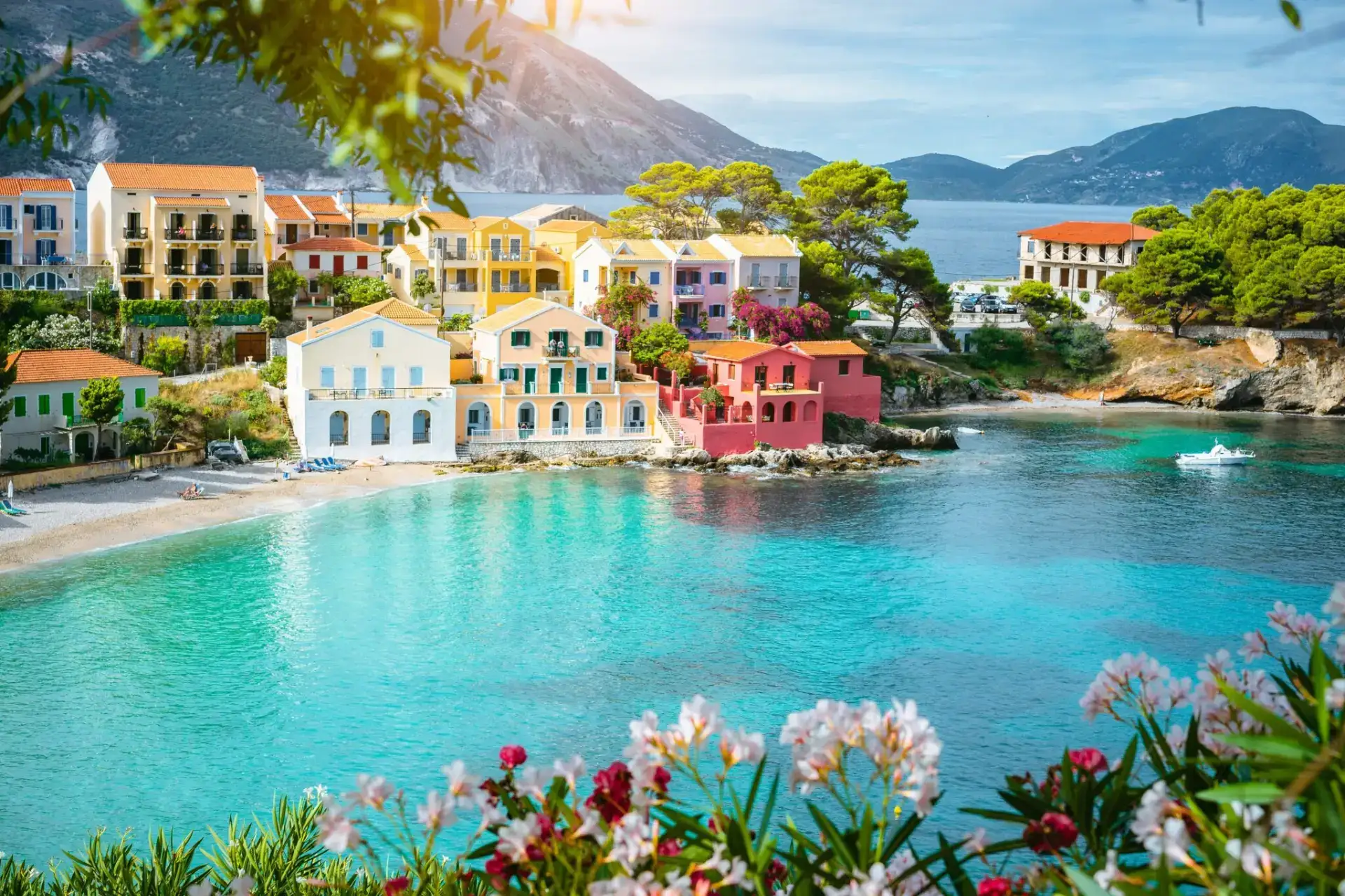 Kefalonia (Kefalonya) Adası Gezi Rehberi: Plajlar, Ulaşım ve Konaklama (2026)