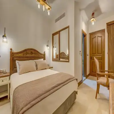 Navalia Otel