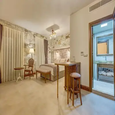 Navalia Otel