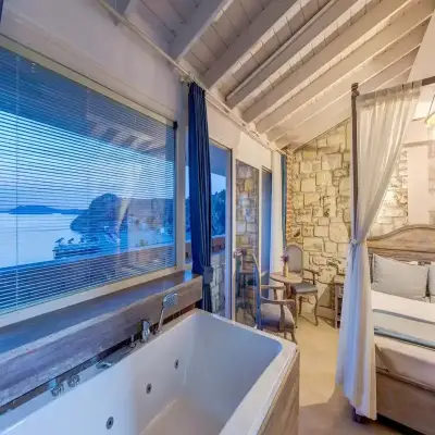Navalia Otel