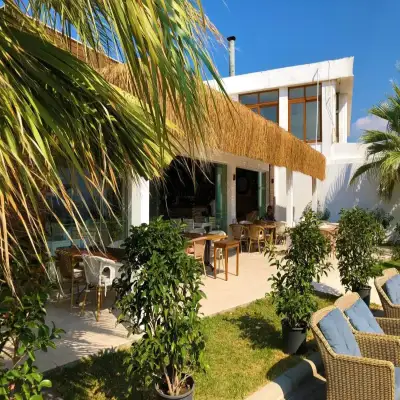 Zest Hotel