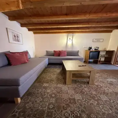 Midgard Suites