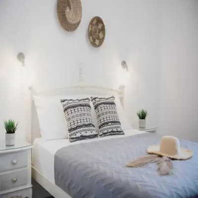 Petros Studios & Suites