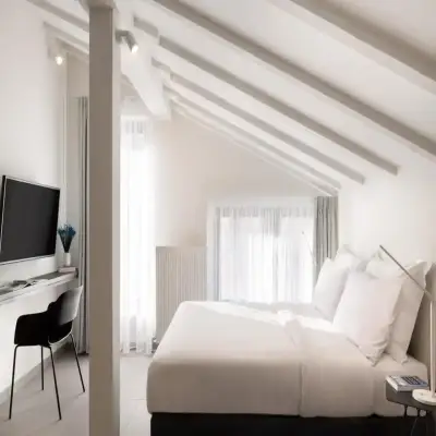 Thess Residences