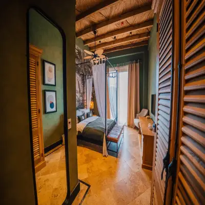 The Remote Hotel