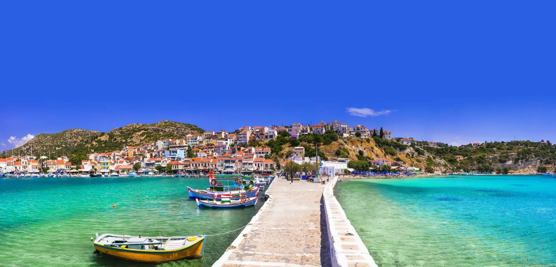 Samos (Sisam) Adası Gezi Rehberi 2026: Gezilecek Yerler, Plajlar, Vize ve Otel Önerileri