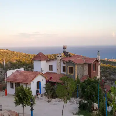 Adamkayalar Holiday Village