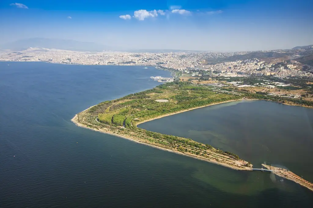 İnciraltı Kent Ormanı