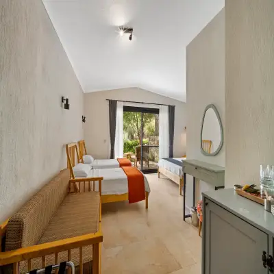 Mandalya Otel, Kargı Koyu