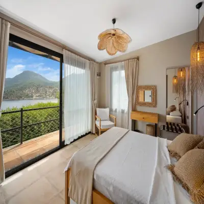 Mandalya Otel, Kargı Koyu