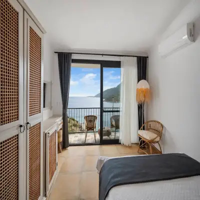 Mandalya Otel, Kargı Koyu