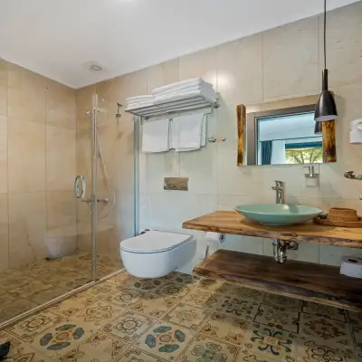 Mandalya Otel, Kargı Koyu