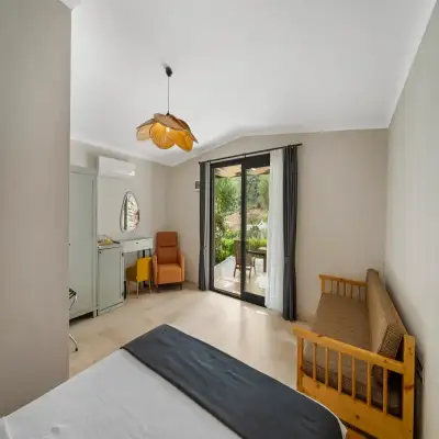 Mandalya Otel, Kargı Koyu