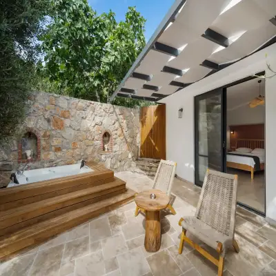 Mandalya Otel, Kargı Koyu