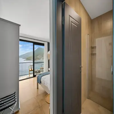 Mandalya Otel, Kargı Koyu