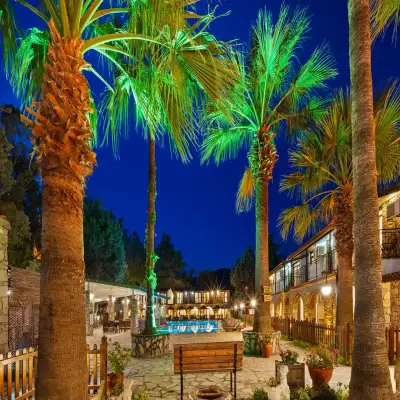 Alados Otel