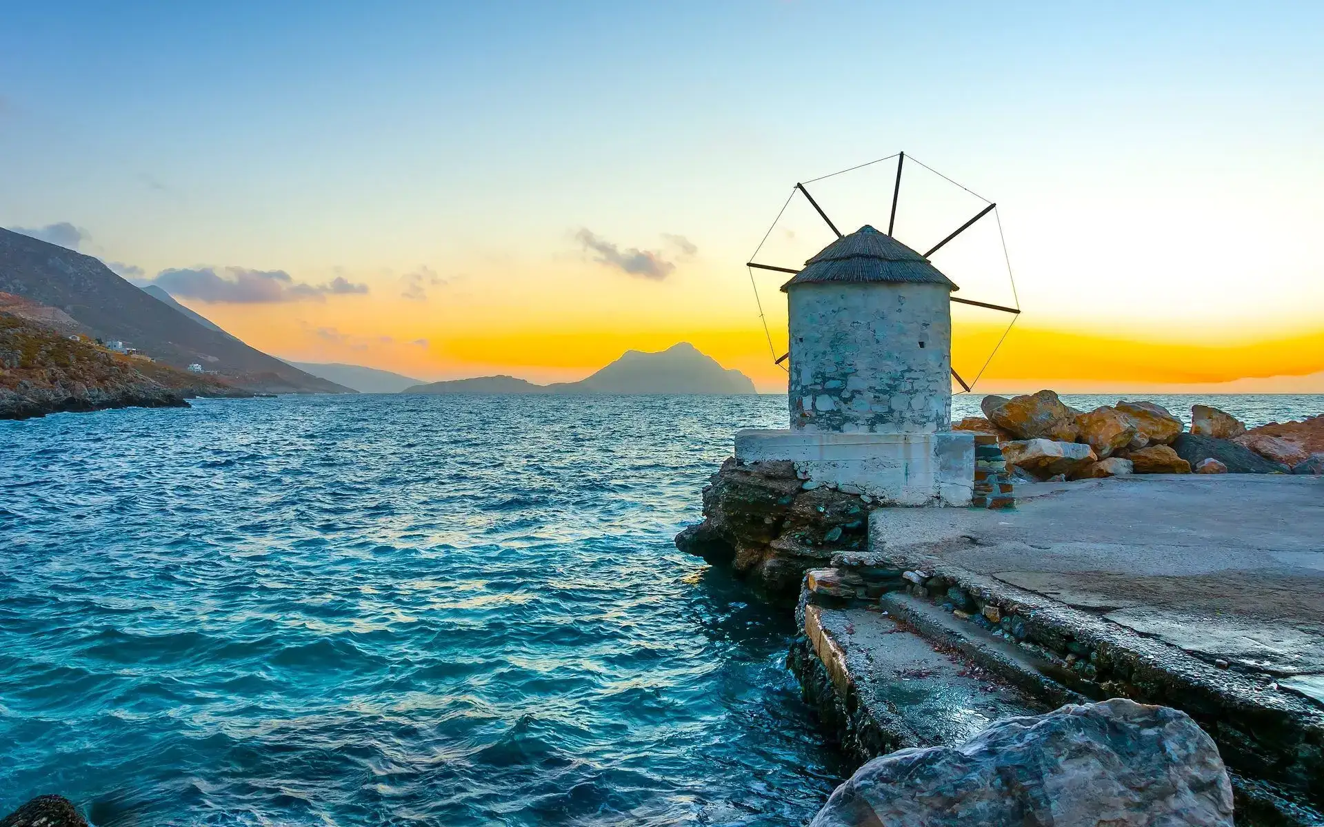Amorgos Adası Gezilecek Yerler & Gezi ve Konaklama Rehberi