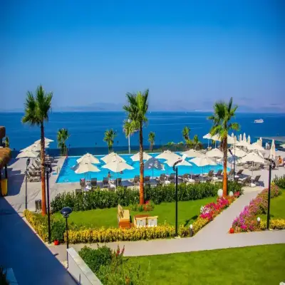 The Nowness Luxury Hotel & SPA