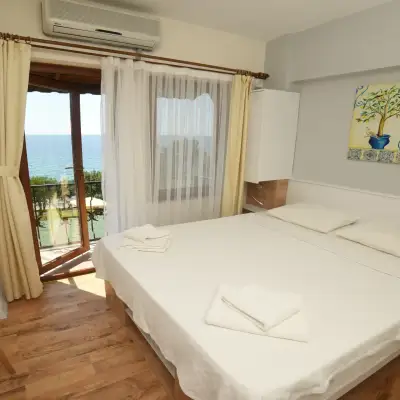 Limonata Otel, +12