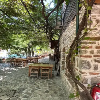 Olimpos Köy Evi