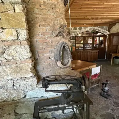Olimpos Köy Evi