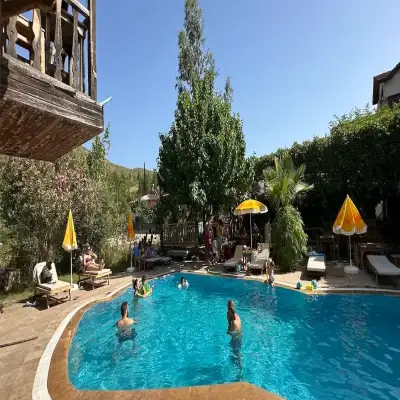 Olimpos Köy Evi