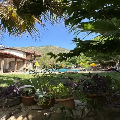 Olimpos Köy Evi