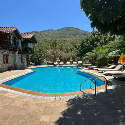 Olimpos Köy Evi