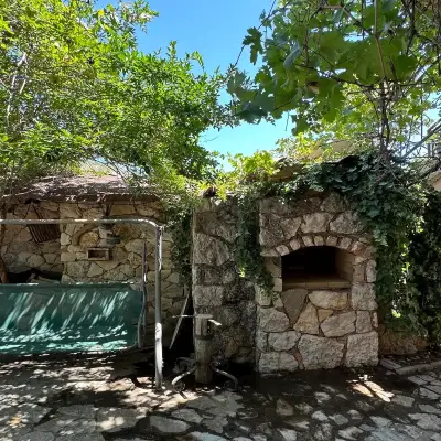 Olimpos Köy Evi
