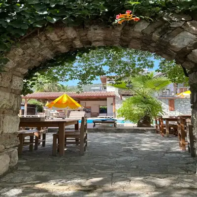Olimpos Köy Evi