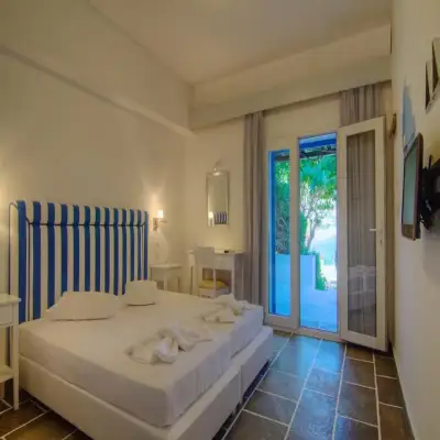 Platys Gialos Hotel