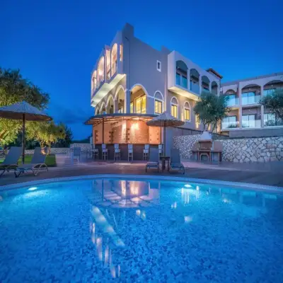 Elegance Luxury Executive Suites - Adults Only