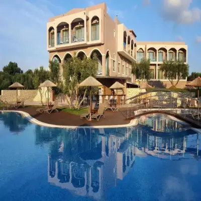 Elegance Luxury Executive Suites - Adults Only