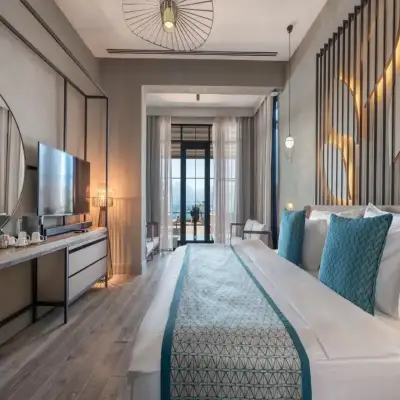 Perge Hotels +18