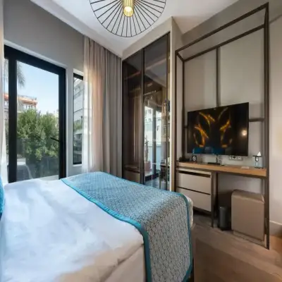 Perge Hotels +18