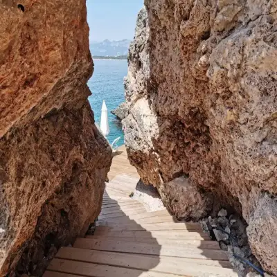 Perge Hotels +18